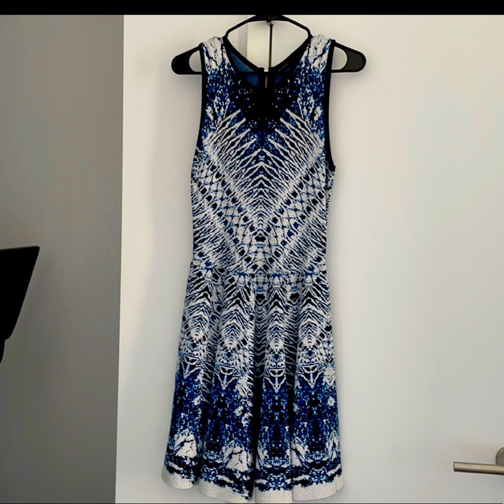 HP 🎉 Karen Millen Sleeveless Skater Design Sleeveless Dress RARE